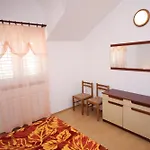 Family Friendly Seaside Jezera, Murter - 9502