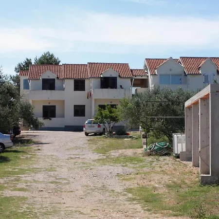 Family Friendly Seaside Jezera, Murter - 9502 *