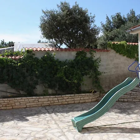 Family Friendly Seaside Jezera, Murter - 9502