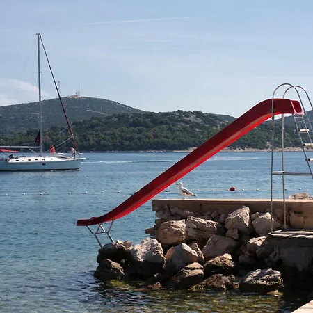 Family Friendly Seaside Jezera, Murter - 9502