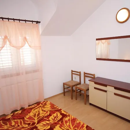 Family Friendly Seaside Jezera, Murter - 9502
