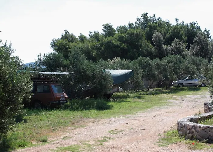 아파트 Family Friendly Seaside Jezera, Murter - 9502 *