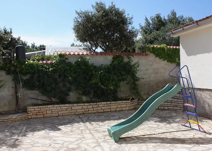 Family Friendly Seaside Jezera, Murter - 9502