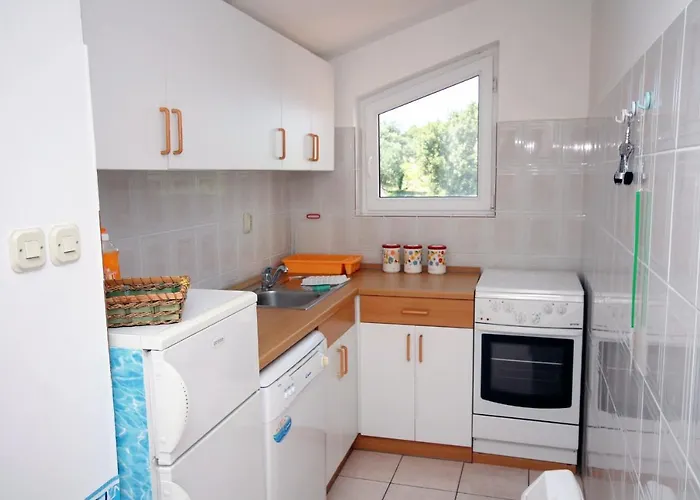 Family Friendly Seaside Jezera, Murter - 9502 * 제제라