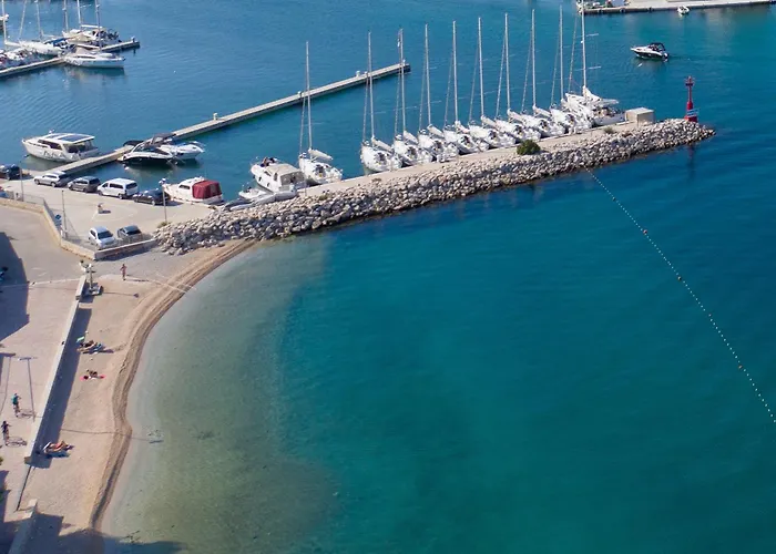 Family Friendly Seaside Jezera, Murter - 9502 *