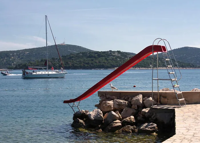 Family Friendly Seaside Jezera, Murter - 9502